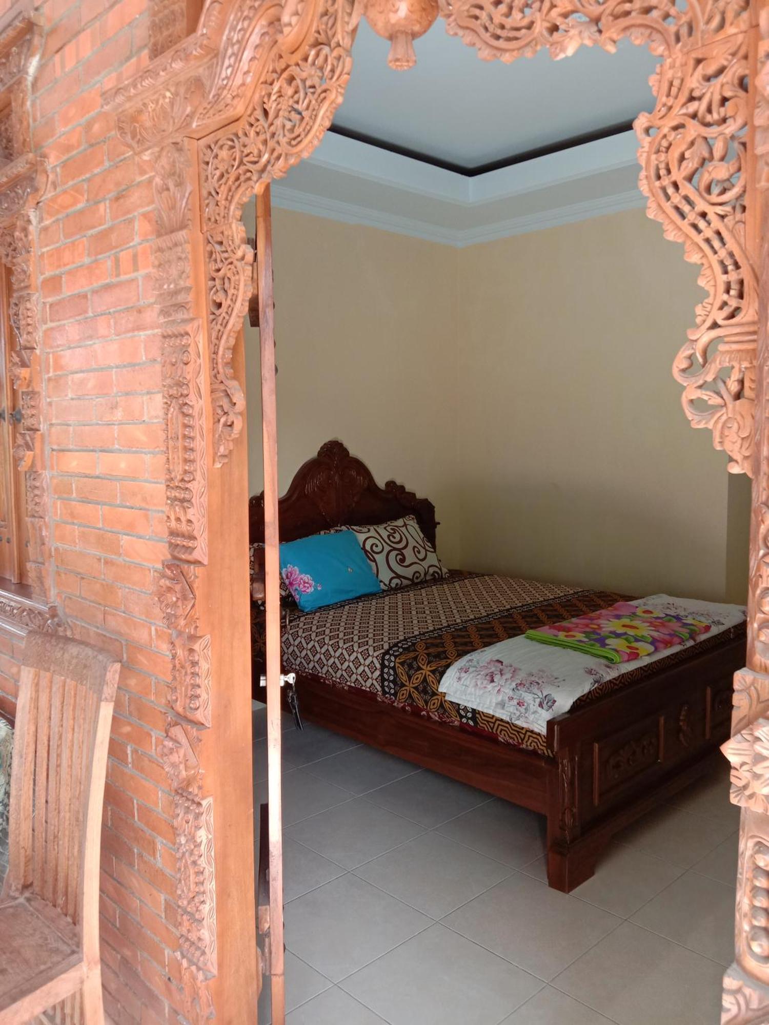 Rumah Ukhi * Cebongan