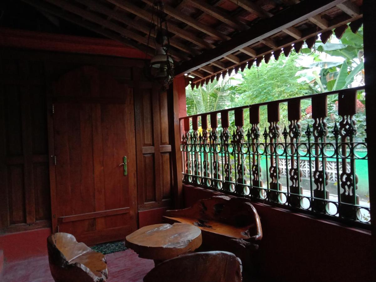Rumah Ukhi *