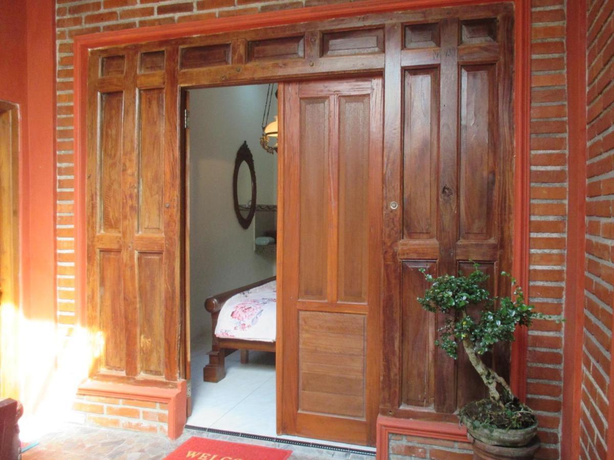 Rumah Ukhi *